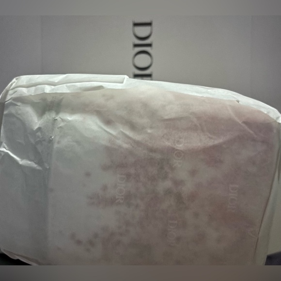 Christian Dior Beauty NIB White Vanity 2021 Limited Edition pink Floral Bag - Picture 10 of 10